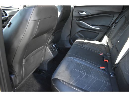 Opel Grandland 1.2 Turbo Ultimate 130pk Automaat | Comfortstoelen | LED-Matrix | Navigatie | Stuur/Stoelverwarmi... ActivLease financial lease