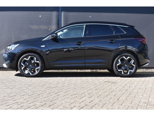 Opel Grandland 1.2 Turbo Ultimate 130pk Automaat | LED-Matrix | Comfortstoelen | Stuur/Stoelverwarming | Navigat... ActivLease financial lease
