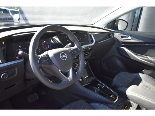 Opel Grandland 1.2 Turbo Ultimate 130pk Automaat | LED-Matrix | Comfortstoelen | Stuur/Stoelverwarming | Navigat... ActivLease financial lease