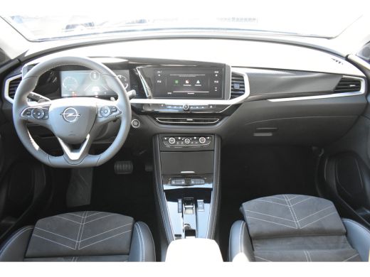 Opel Grandland 1.2 Turbo Ultimate 130pk Automaat | LED-Matrix | Comfortstoelen | Stuur/Stoelverwarming | Navigat... ActivLease financial lease