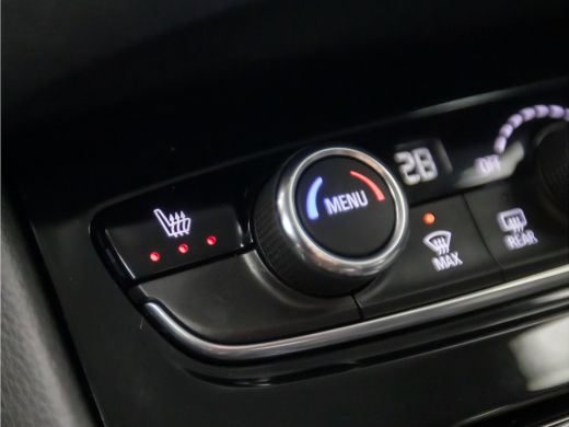 Opel Grandland X 1.2 Turbo Business Executive Automaat (APPLE CARPLAY, GROOT NAVI, STUUR/STOELVERWARMING, CAMERA, ... ActivLease financial lease