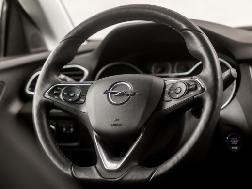 Opel Grandland X 1.2 Turbo Business Executive Automaat (APPLE CARPLAY, GROOT NAVI, STUUR/STOELVERWARMING, CAMERA, ... ActivLease financial lease