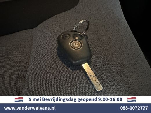 Opel Vivaro 1.6 CDTI 126pk L2H1 inrichting Euro6 Airco | Camera | Navigatie | Imperiaal | Trekhaak Cruisecont... ActivLease financial lease