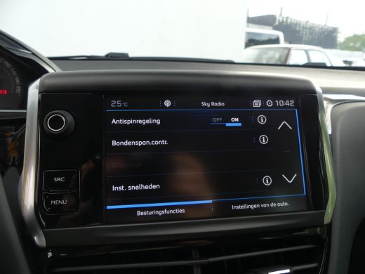 Peugeot 208 1.2 PureTech 82PK Blue Lion | NAVI | APPLE CARPLAY/ANDROID AUTO | CRUISE CONTROL | PARKEERSENSOREN | ActivLease financial lease