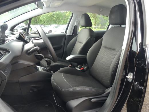 Peugeot 208 1.2 PureTech 82PK Blue Lion | NAVI | APPLE CARPLAY/ANDROID AUTO | CRUISE CONTROL | PARKEERSENSOREN | ActivLease financial lease