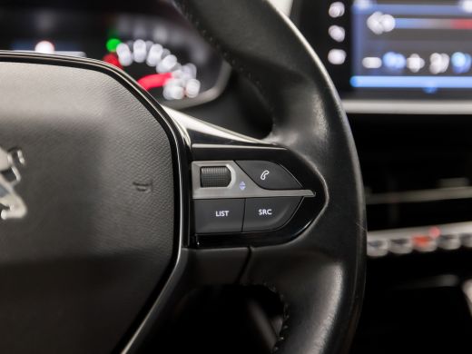 Peugeot 208 1.2 PureTech Sport (APPLE CARPLAY, GROOT NAVI, LED KOPLAMPEN, SPORTSTOELEN, CRUISE, LANE ASSIST, ... ActivLease financial lease
