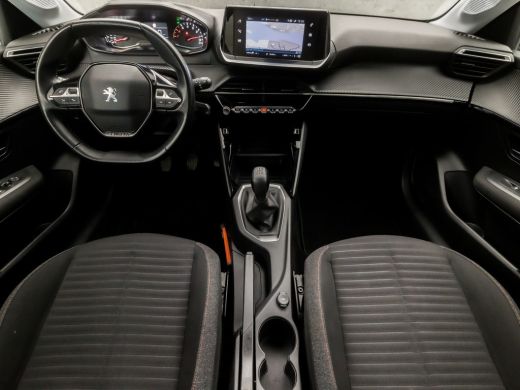 Peugeot 208 1.2 PureTech Sport (APPLE CARPLAY, GROOT NAVI, LED KOPLAMPEN, SPORTSTOELEN, CRUISE, LANE ASSIST, ... ActivLease financial lease