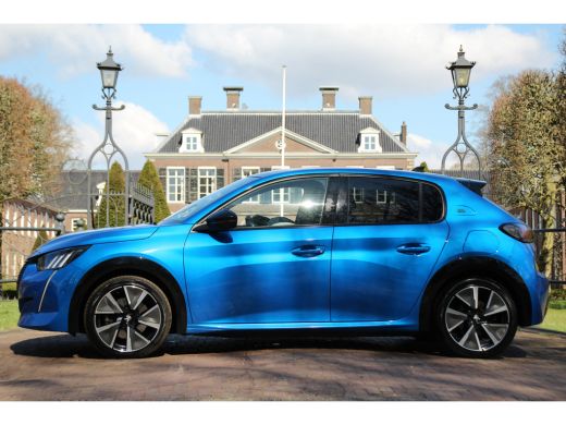 Peugeot e-208 Peugeot EV GT 350 50 kWh | PANODAK | LEDER | 360° CAMERA | DEALER OH! | 17'' LMV | STOELVERWARMIN... ActivLease financial lease