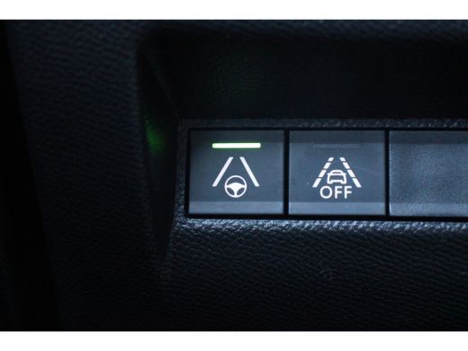 Peugeot e-208 Peugeot EV GT 350 50 kWh | PANODAK | LEDER | 360° CAMERA | DEALER OH! | 17'' LMV | STOELVERWARMIN... ActivLease financial lease