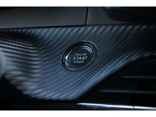 Peugeot e-208 Peugeot EV GT 350 50 kWh | PANODAK | LEDER | 360° CAMERA | DEALER OH! | 17'' LMV | STOELVERWARMIN... ActivLease financial lease