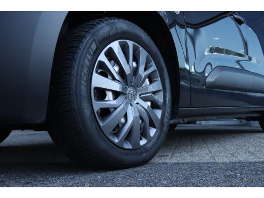Peugeot Partner Peugeot 1.5 BlueHDI Premium | Cruise Control | Camera | Sensoren | Navigatie | Airco | Carplay ActivLease financial lease