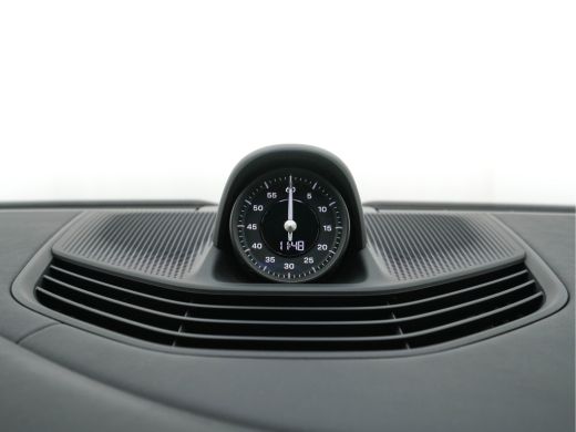 Porsche Taycan Performance 84 kWh [ 3-Fase ] *PANO | HEAT-PUMP | SPORT-CHRONO-PACK | 1/2LEATHER | FULL-LED | MEM... ActivLease financial lease