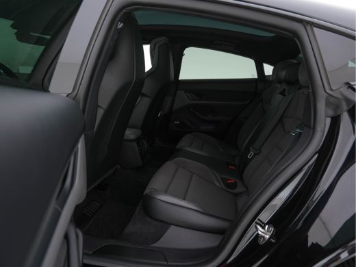Porsche Taycan Performance 84 kWh [ 3-Fase ] *PANO | HEAT-PUMP | SPORT-CHRONO-PACK | 1/2LEATHER | FULL-LED | MEM... ActivLease financial lease