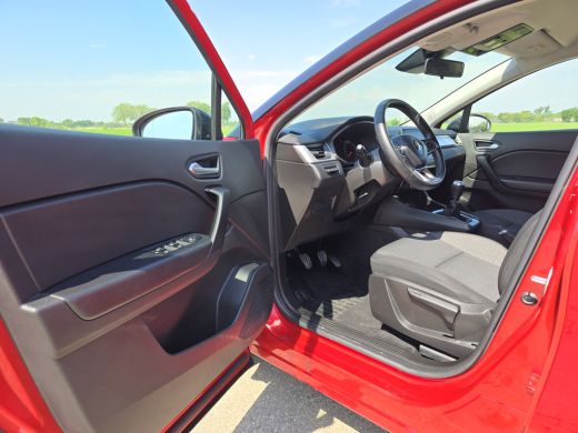 Renault Captur 1.0 TCe 90 techno - 90 Pk - Euro 6 - Navi - Climate Control - Cruise Control - Apple Carplay Andr... ActivLease financial lease