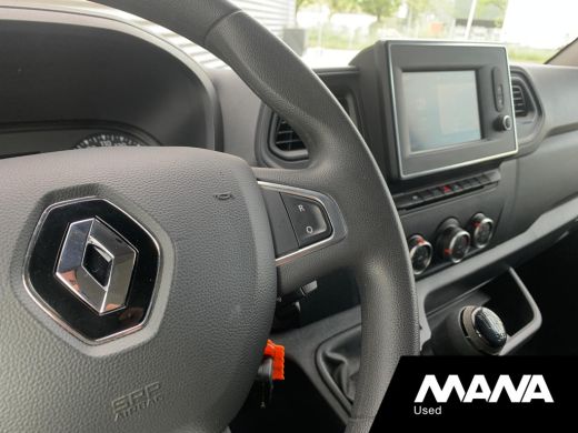 Renault Master T35 2.3 dCi 135 L2H2 Airco Cruise Sensoren LED 12V Navigatie Bijrijdersbank Bluetooth NAP ActivLease financial lease