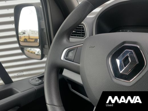 Renault Master T35 2.3 dCi 135 L2H2 Airco Cruise Sensoren LED 12V Navigatie Bijrijdersbank Bluetooth NAP ActivLease financial lease