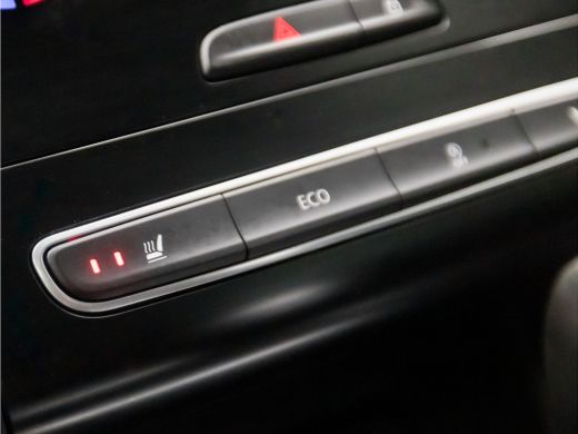 Renault Mégane Estate 1.3 TCe Limited Sport 141Pk Automaat (APPLE CARPLAY, VIRTUAL COCKPIT, NAVIGATIE, KEYLESS, STOELVE... ActivLease financial lease