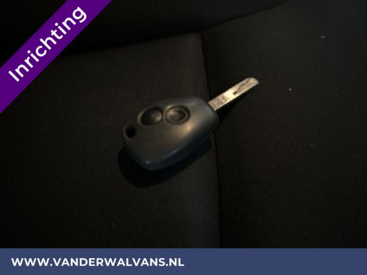 Renault Trafic 1.6 dCi L2H1 inrichting Euro6 Airco | Imperiaal | Trekhaak | Navigatie | Parkeersensoren | Bijrij... ActivLease financial lease
