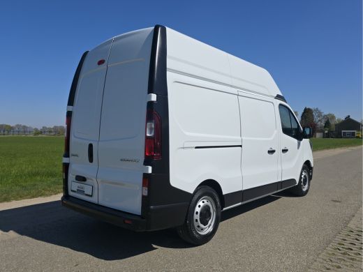 Renault Trafic 2.0 dCi 150 T29 L2 H2 Comfort - 150 Pk - Euro 6 - Airco - Cruise Control - Apple Carplay Android ... ActivLease financial lease