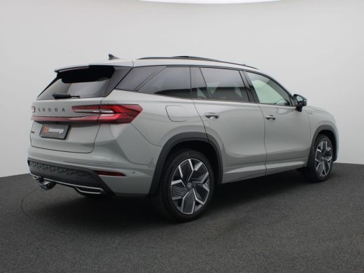 Skoda Kodiaq 1.5 TSI MHEV Sportline Business 150 PK DSG 7p. 7 zitplaatsen, verwarmbare voorruit, panoramadak, ... ActivLease financial lease
