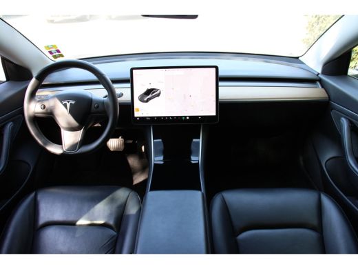 Tesla Model 3 Tesla  RWD PLUS 60kWh | PAMORAMA DAK | STOELVERWARMING | AUTOPILOT | 18'' LMV | PRACHTIGE STAAT! ActivLease financial lease