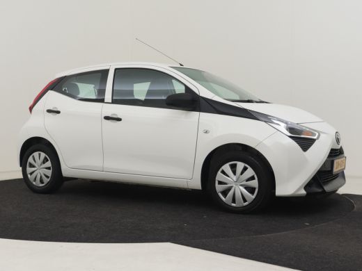 Toyota Aygo 1.0 VVT-i 73pk x-fun | 1ste eigenaar | Airco | LED dagrijverlichting | Elektrische ramen voor | B... ActivLease financial lease