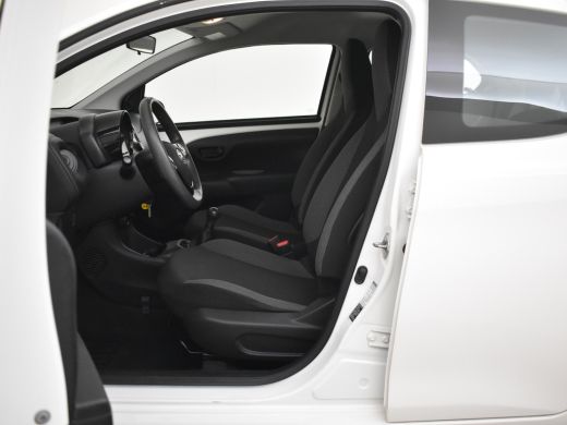 Toyota Aygo 1.0 VVT-i 73pk x-fun | 1ste eigenaar | Airco | LED dagrijverlichting | Elektrische ramen voor | B... ActivLease financial lease