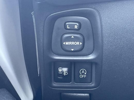 Toyota Aygo 1.0 VVT-i x-play **APPLE CARPLAY/ PARKEERCAMERA/ 36 MAANDEN GARANTIE** ActivLease financial lease