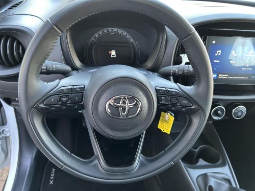 Toyota Aygo X 1.0 VVT-i MT Play ActivLease financial lease