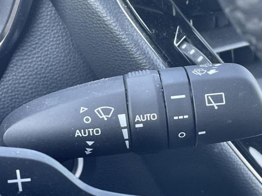 Toyota Corolla Touring Sports 2.0 High Power Hybrid First Edition **PARKEERSENSOREN/ ELEKTRONISCHE ACHTERKLEP/ GARANTIE** ActivLease financial lease