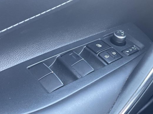 Toyota Corolla Touring Sports 2.0 High Power Hybrid First Edition **PARKEERSENSOREN/ ELEKTRONISCHE ACHTERKLEP/ GARANTIE** ActivLease financial lease