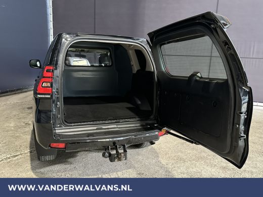 Toyota Land Cruiser 2.8 D-4D-F 177pk Automaat 3000kg Trekhaak Euro6 Airco | Camera | Navigatie | LM velgen Cruisecont... ActivLease financial lease
