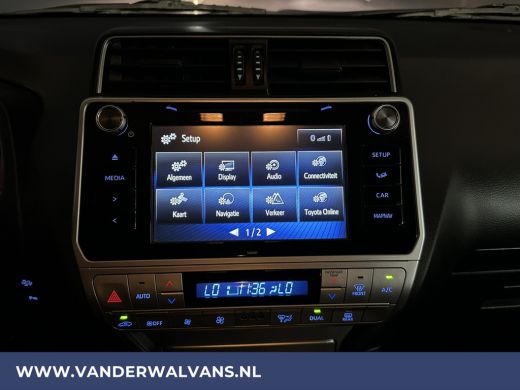 Toyota Land Cruiser 2.8 D-4D-F 177pk Automaat 3000kg Trekhaak Euro6 Airco | Camera | Navigatie | LM velgen Cruisecont... ActivLease financial lease