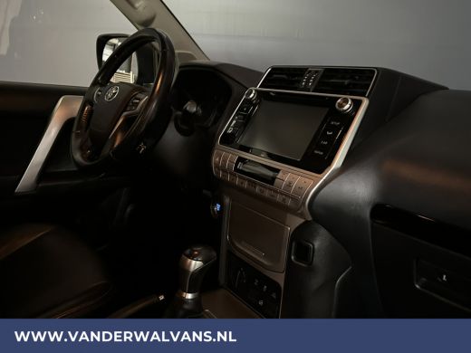 Toyota Land Cruiser 2.8 D-4D-F 177pk Automaat 3000kg Trekhaak Euro6 Airco | Camera | Navigatie | LM velgen Cruisecont... ActivLease financial lease