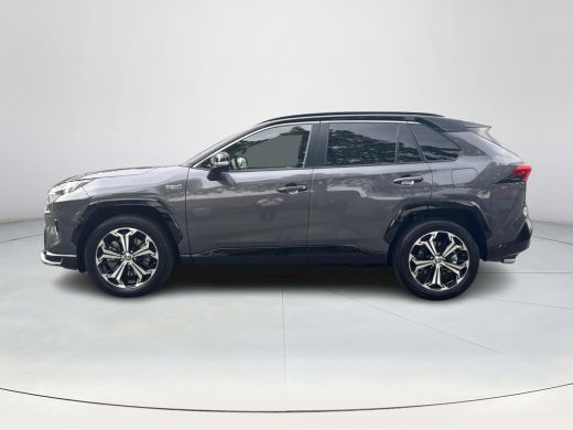 Toyota RAV4 2.5 Plug-in Hybrid AWD Bi-Tone Plus | 06-10141018 Voor meer informatie ActivLease financial lease