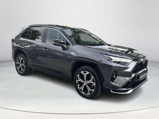 Toyota RAV4 2.5 Plug-in Hybrid AWD Bi-Tone Plus | 06-10141018 Voor meer informatie ActivLease financial lease