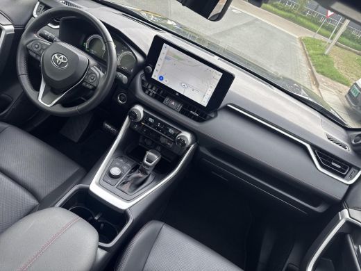 Toyota RAV4 2.5 Plug-in Hybrid AWD Bi-Tone Plus | 06-10141018 Voor meer informatie ActivLease financial lease