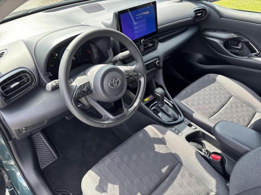 Toyota Yaris 1.5 Hybrid 115 Dynamic ActivLease financial lease