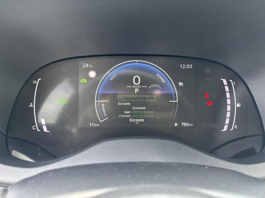 Toyota Yaris 1.5 Hybrid 115 Dynamic ActivLease financial lease