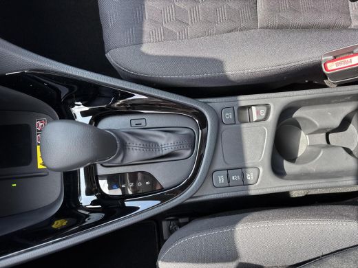 Toyota Yaris 1.5 Hybrid 115 Dynamic ActivLease financial lease
