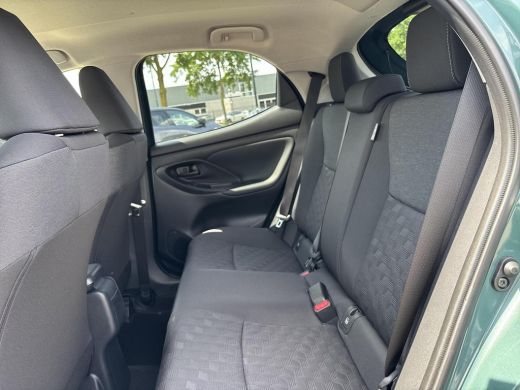 Toyota Yaris 1.5 Hybrid 115 Dynamic ActivLease financial lease