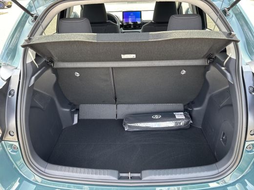 Toyota Yaris 1.5 Hybrid 115 Dynamic ActivLease financial lease