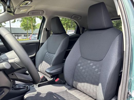 Toyota Yaris 1.5 Hybrid 115 Dynamic ActivLease financial lease