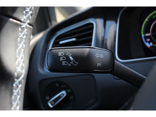 Volkswagen e-Golf Volkswagen E-DITION | ADAPTIVE CRUISE | LED KOPLAMPEN | DEALER OH! | ORIGINEEL NL! | SENSOR V+A ActivLease financial lease