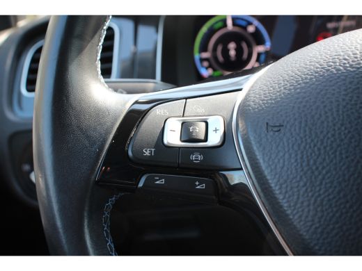 Volkswagen e-Golf Volkswagen E-DITION | ADAPTIVE CRUISE | LED KOPLAMPEN | DEALER OH! | ORIGINEEL NL! | SENSOR V+A ActivLease financial lease