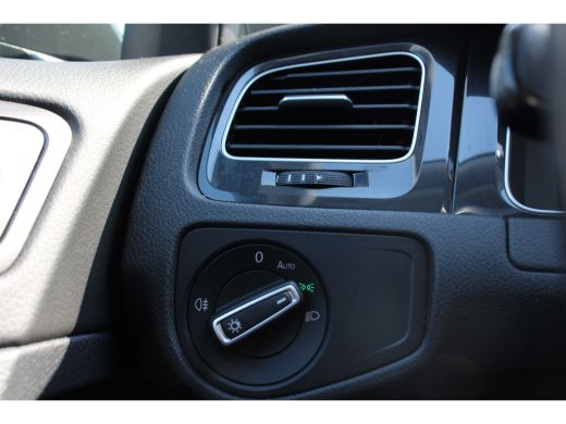 Volkswagen e-Golf Volkswagen E-DITION | ADAPTIVE CRUISE | LED KOPLAMPEN | DEALER OH! | ORIGINEEL NL! | SENSOR V+A ActivLease financial lease