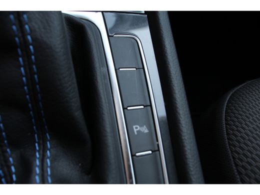 Volkswagen e-Golf Volkswagen E-DITION | ADAPTIVE CRUISE | LED KOPLAMPEN | DEALER OH! | ORIGINEEL NL! | SENSOR V+A ActivLease financial lease