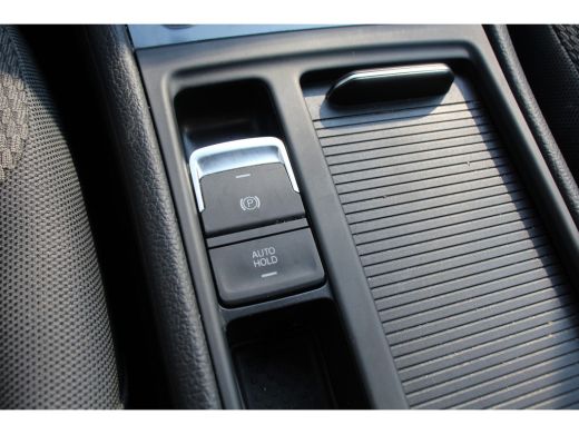 Volkswagen e-Golf Volkswagen E-DITION | ADAPTIVE CRUISE | LED KOPLAMPEN | DEALER OH! | ORIGINEEL NL! | SENSOR V+A ActivLease financial lease