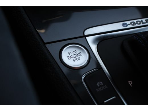 Volkswagen e-Golf Volkswagen E-DITION | ADAPTIVE CRUISE | LED KOPLAMPEN | DEALER OH! | ORIGINEEL NL! | SENSOR V+A ActivLease financial lease