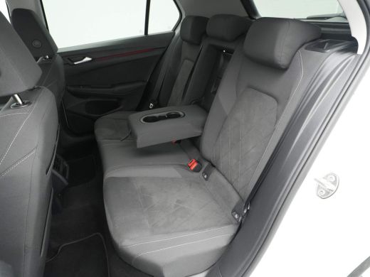 Volkswagen Golf 1.0 TSI 110pk Life Business Navigatie Memory Stoelverwarming Acc 99 ActivLease financial lease